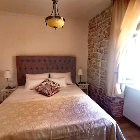 L&L Rooms Royal Шибеник Номер фото