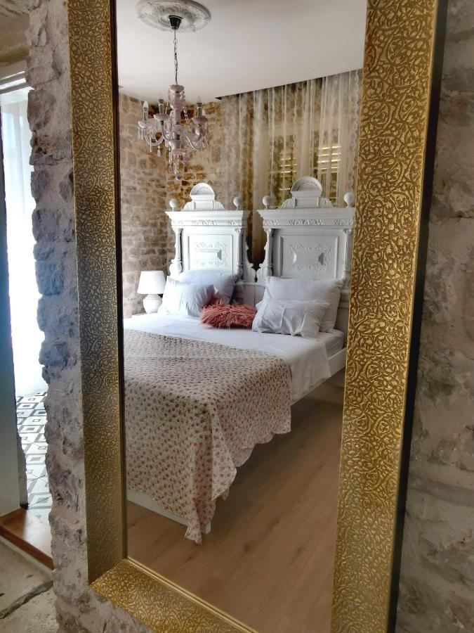 L&L Rooms Royal Шибеник Номер фото