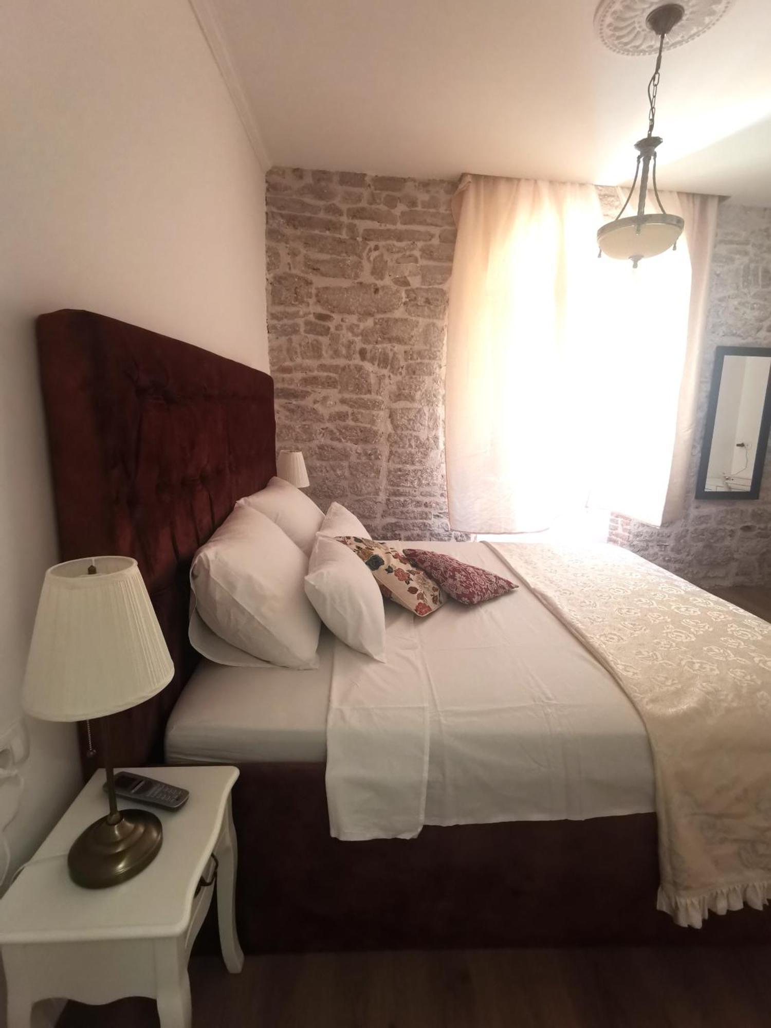 L&L Rooms Royal Шибеник Номер фото