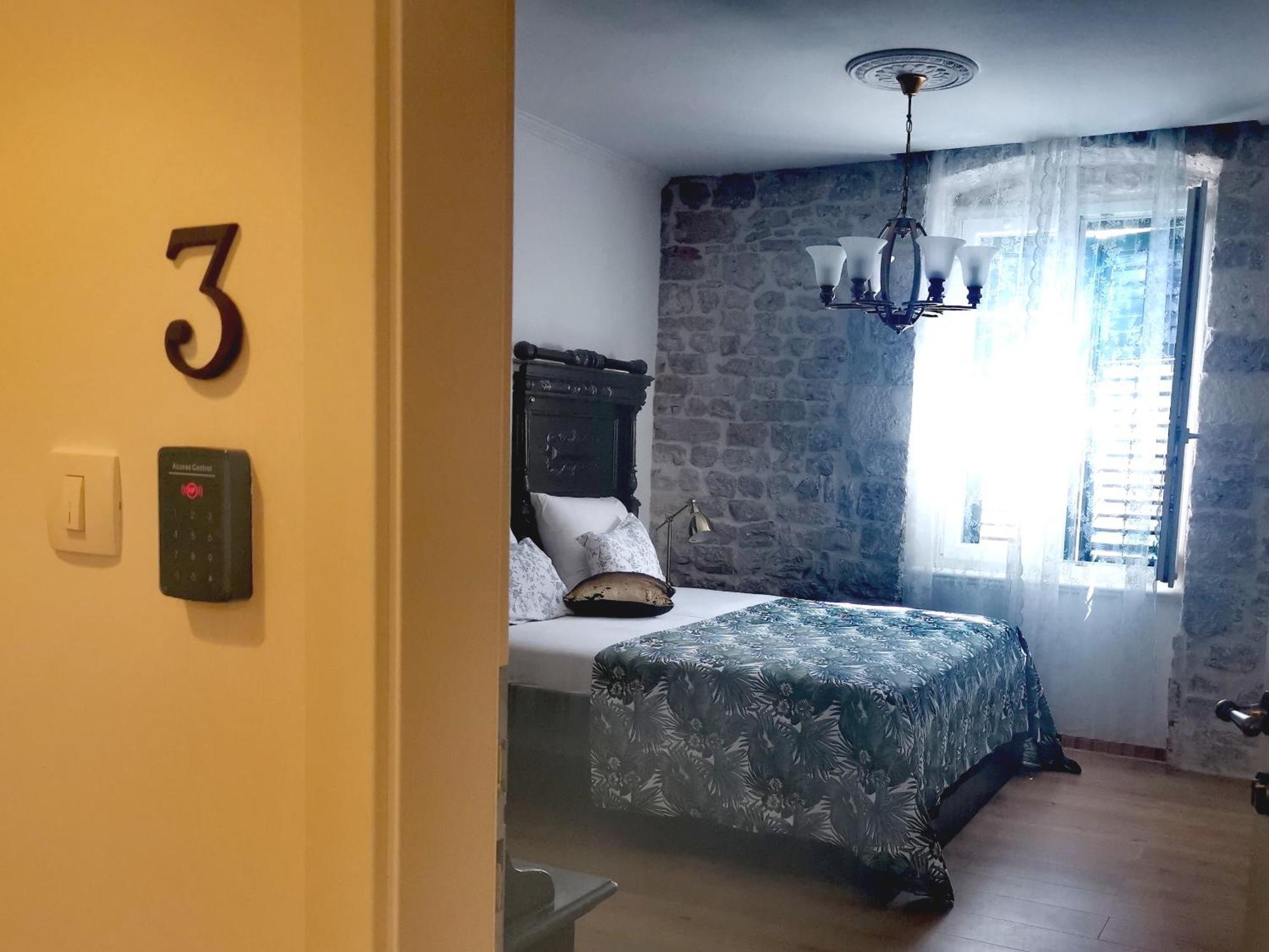 L&L Rooms Royal Шибеник Номер фото