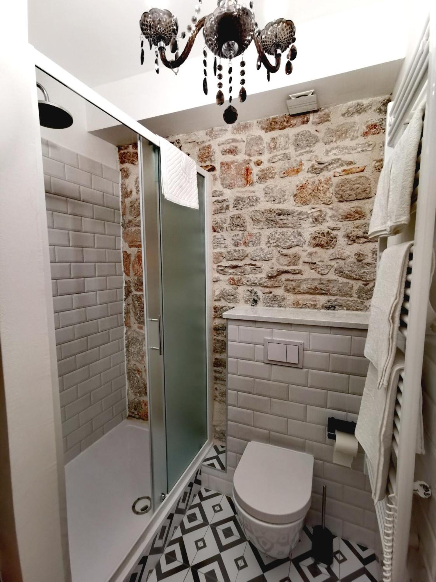 L&L Rooms Royal Шибеник Номер фото