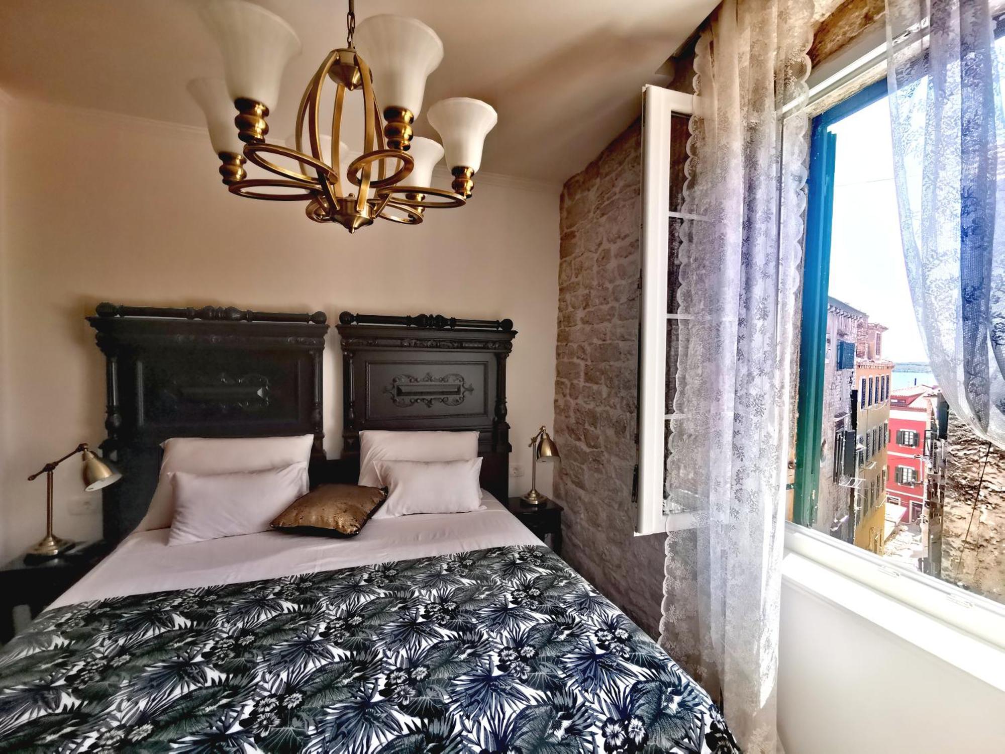 L&L Rooms Royal Шибеник Номер фото