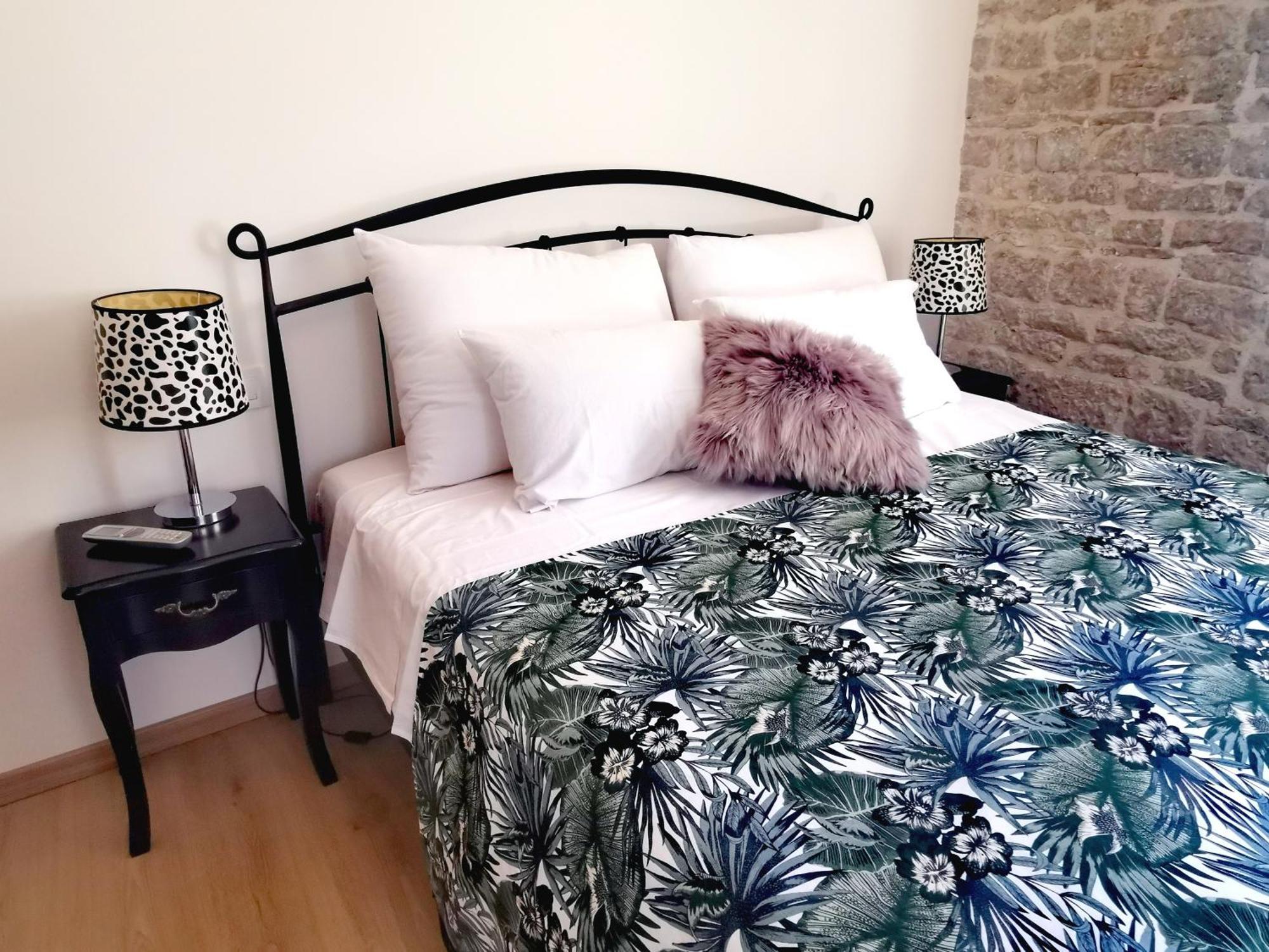 L&L Rooms Royal Шибеник Номер фото
